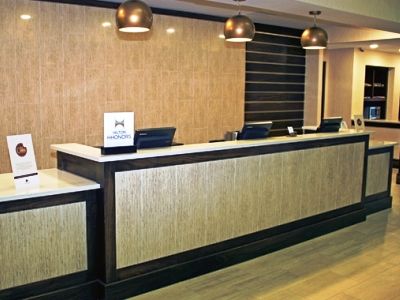 Hotel Doubletree By Hilton Airport 4*