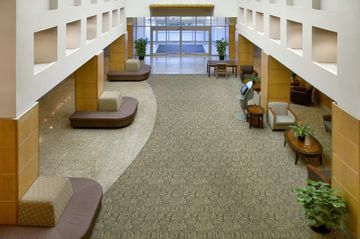 Doubletree By Hilton Airport Hotel